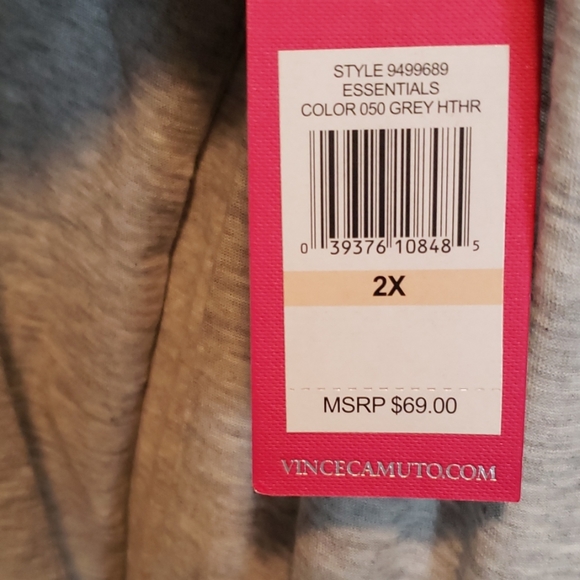 Vince Camuto Woven Hem Layered Top - Picture 4 of 4